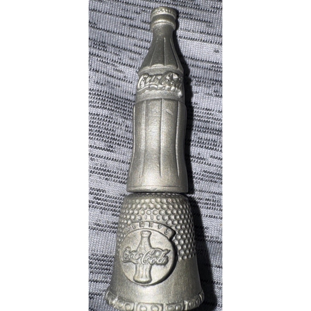 Vintage 1995 The Coca Cola CO.  Pewter Coke Bottle‎ Thimble.